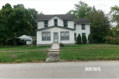 319 W Park Avenue, Watseka, IL 60970 - Photo 1