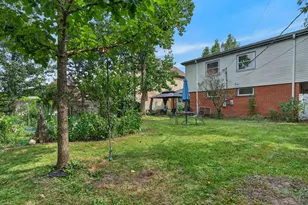 7106 Beckwith Rd, Morton Grove, IL 60053 - Photo 20