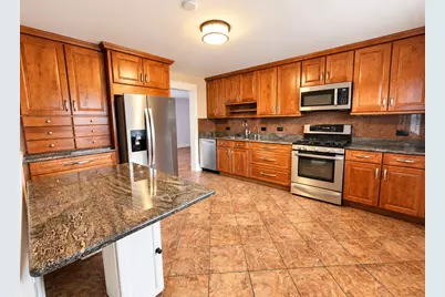 5218 N Delphia Avenue #309, Chicago, IL 60656 - Photo 2