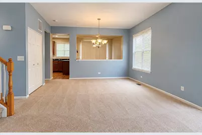 65 Veneto Court, Streamwood, IL 60107 - Photo 4