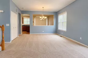 65 Veneto Ct, Streamwood, IL 60107 - Photo 4