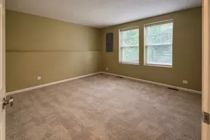 65 Veneto Ct, Streamwood, IL 60107 - Photo 18