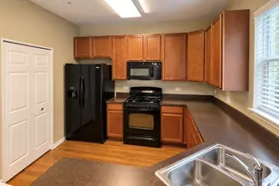 65 Veneto Ct, Streamwood, IL 60107 - Photo 8