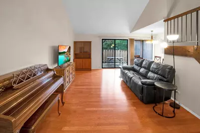 755 Biloxie Court #0, Carol Stream, IL 60188 - Photo 4