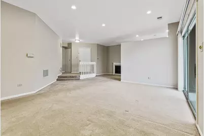 1665 Commodore Court #7, Schaumburg, IL 60193 - Photo 6