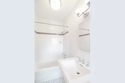 3240 N Lake Shore Drive #18C, Chicago, IL 60657 - Photo 12