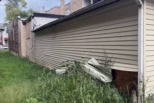 1942 S Hamlin Ave, Chicago, IL 60623 - Photo 6