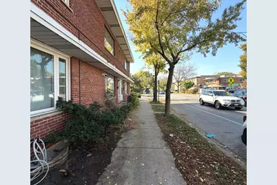 2507 W Howard Street, Chicago, IL 60645 - Photo 4