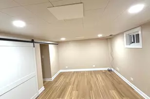 2507 W Howard St, Chicago, IL 60645 - Photo 20