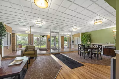 5400 Walnut Avenue #410, Downers Grove, IL 60515 - Photo 2