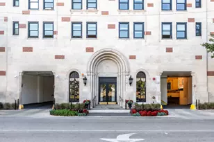 3260 N Lake Shore Dr, Chicago, IL 60657 - Photo 2