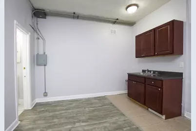 4735 N Beacon Street #104, Chicago, IL 60640 - Photo 2