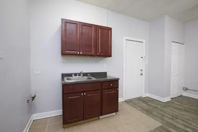 4735 N Beacon Street #104, Chicago, IL 60640 - Photo 4