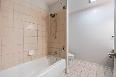 4715 N Racine Avenue #502, Chicago, IL 60640 - Photo 12