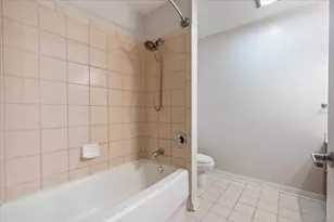 4715 N Racine Ave, Chicago, IL 60640 - Photo 12