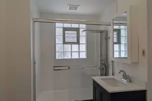 2203 N 74th Ave, Elmwood Park, IL 60707 - Photo 10