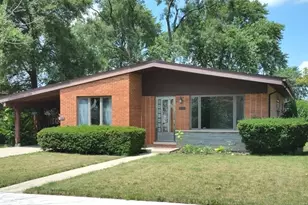 8522 W Normal Ave W, Niles, IL 60714 - Photo 1