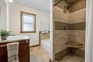 400 Addison Rd, Riverside, IL 60546 - Photo 18