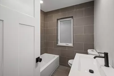 2709 Wesley Avenue, Berwyn, IL 60402 - Photo 12