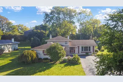 163 S Circle Avenue, Bloomingdale, IL 60108 - Photo 1