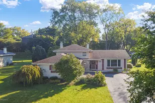 163 S Circle Ave, Bloomingdale, IL 60108 - Photo 1