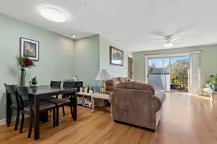 612 Cobblestone Circle, Glenview, IL 60025 - Photo 6