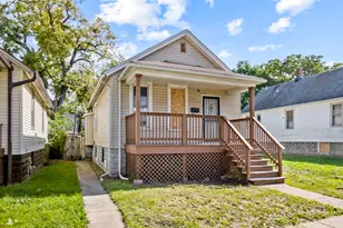 7715 S Maryland Ave, Chicago, IL 60619 - Photo 2