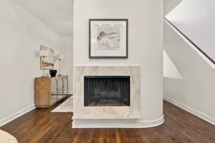 67 W Schiller St, Chicago, IL 60610 - Photo 12