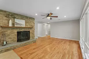 424 Otis Rd, Barrington, IL 60010 - Photo 8