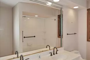 9953 S 82nd Ct, Palos Hills, IL 60465 - Photo 18