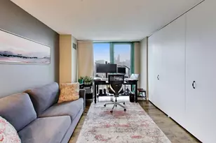 111 W Maple St, Chicago, IL 60610 - Photo 14