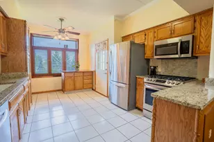 6420 Pine Trail Ln, Tinley Park, IL 60477 - Photo 12