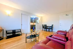 6161 N Hoyne Ave, Chicago, IL 60659 - Photo 2