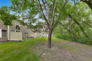 408 Locksley Dr, Streamwood, IL 60107 - Photo 38