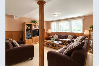 9001 S Maple Lane, Hickory Hills, IL 60457 - Photo 12