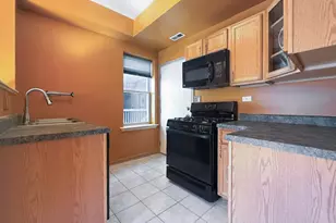 2317 E 70th Pl, Chicago, IL 60649 - Photo 6