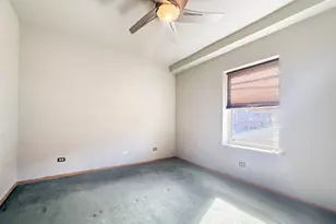 2317 E 70th Pl, Chicago, IL 60649 - Photo 10