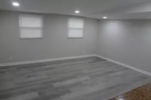 423 Blackhawk Ave, Carpentersville, IL 60110 - Photo 36