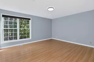 1589 Bicek Dr, Hoffman Estates, IL 60192 - Photo 12