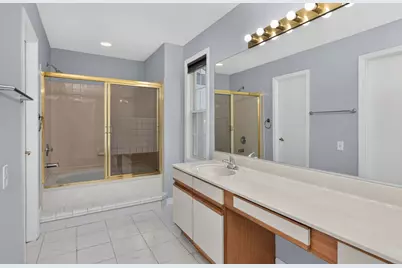 1589 Bicek Drive, Hoffman Estates, IL 60192 - Photo 14