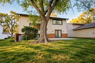 3405 Golfview Dr, Hazel Crest, IL 60429 - Photo 4