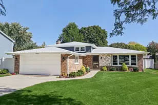 7701 Florence Ave, Darien, IL 60561 - Photo 2