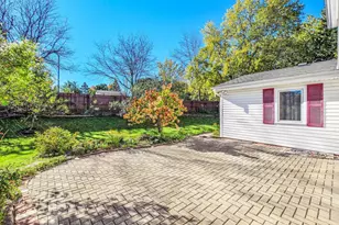 1919 Arklow Pl, Schaumburg, IL 60194 - Photo 30