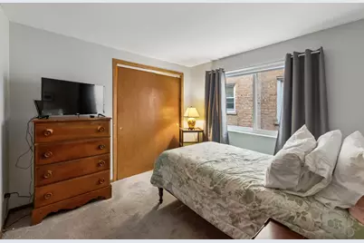 5470 W Higgins Avenue #2E, Chicago, IL 60630 - Photo 10