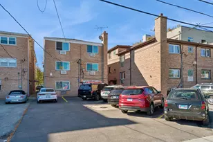 5470 W Higgins Ave, Chicago, IL 60630 - Photo 18