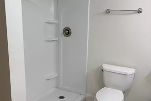 375 W Winchester Rd, Libertyville, IL 60048 - Photo 10