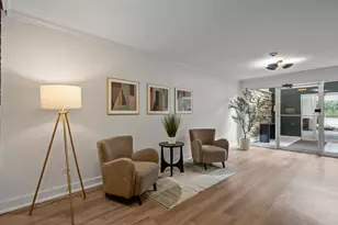 375 W Winchester Rd, Libertyville, IL 60048 - Photo 4