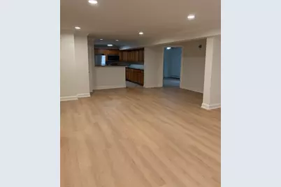 375 W Winchester Road #107, Libertyville, IL 60048 - Photo 8