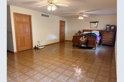 1318 Pleasant Street, Dekalb, IL 60115 - Photo 6