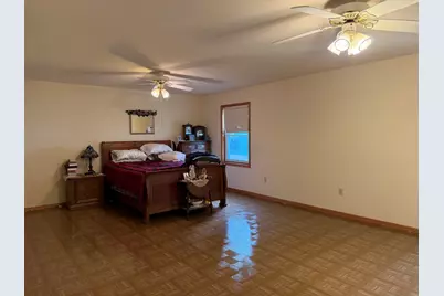 1318 Pleasant Street, Dekalb, IL 60115 - Photo 8